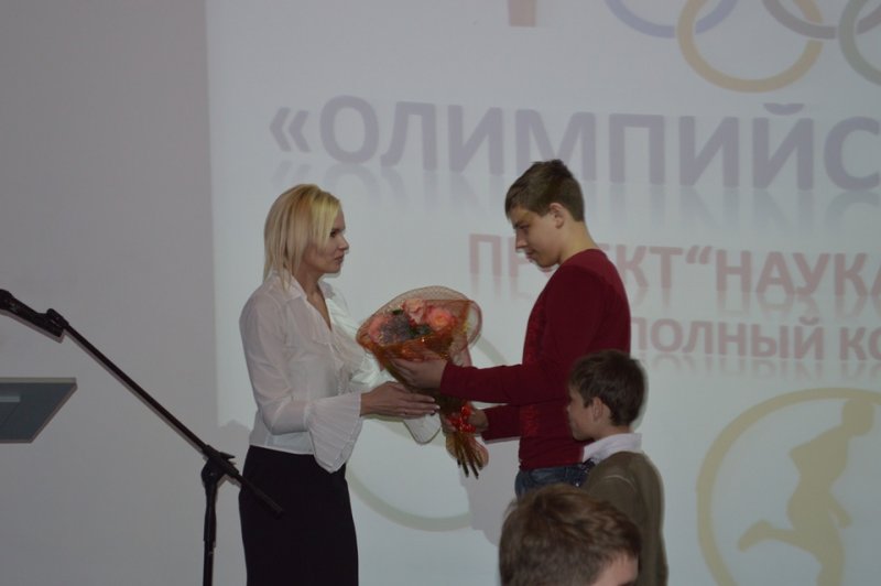 Фото к Олимпийская чемпионка Ольга Кузенкова рассказала юным спортсменам, чего стоит Олимпийская медаль