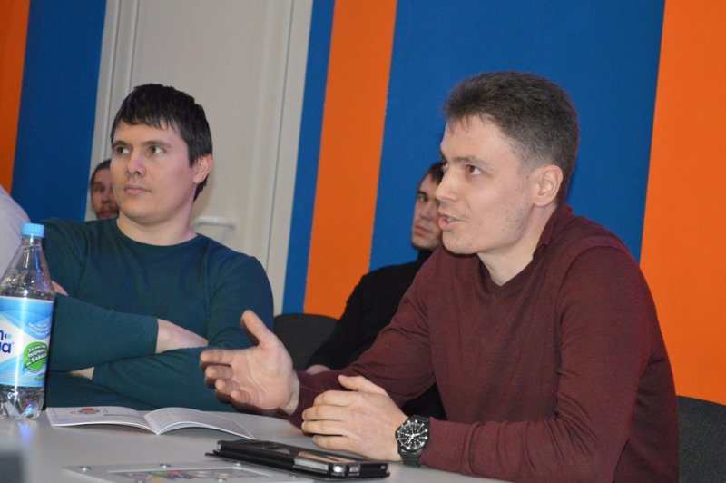Фото к Смоленские школьники и педагоги погрузились в тайны «всемирной паутины»