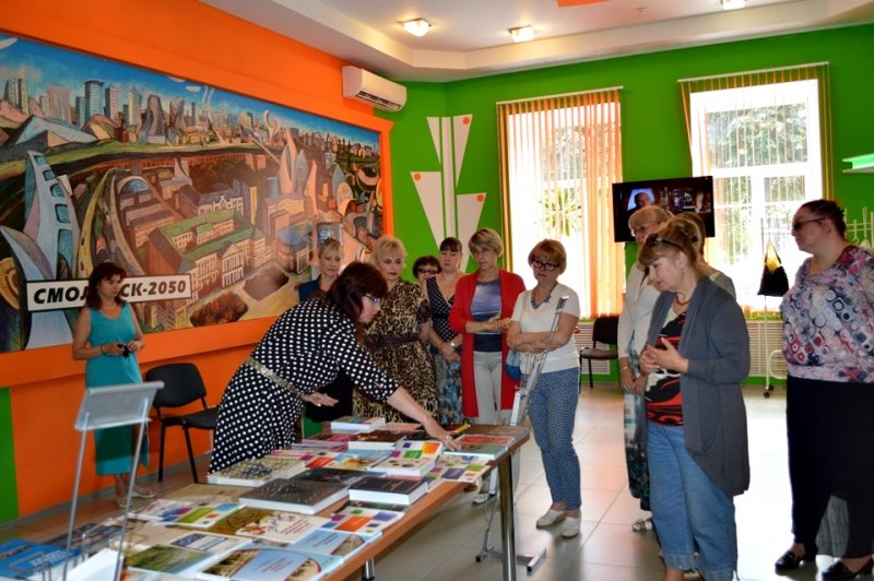Фото к «Библио транзит»: ИЦАЭ Смоленска презентовал  «Курчатовскую библиотеку» 