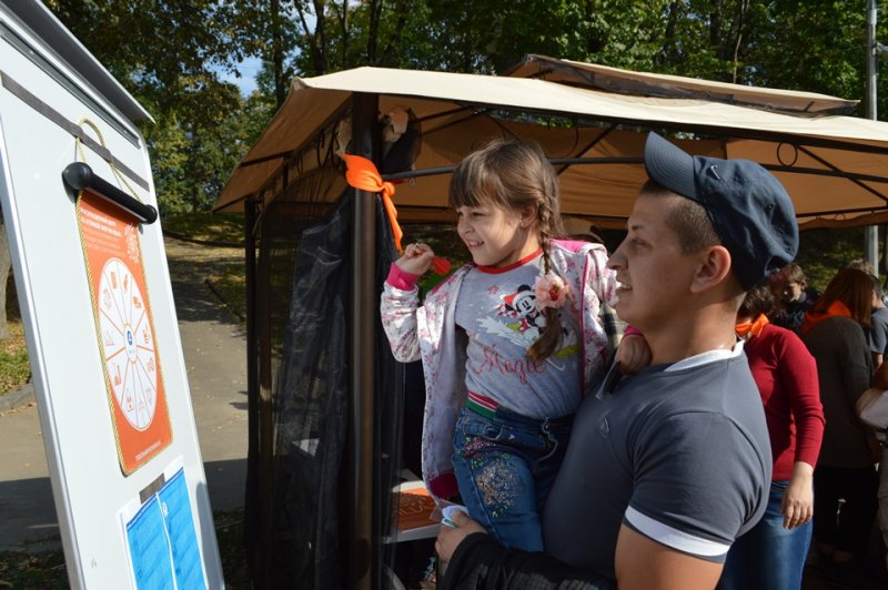 Фото к «Академгородок»: ИЦАЭ Смоленска на Дне города