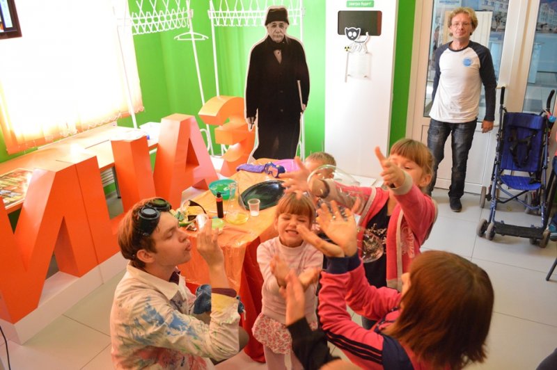 Фото к «Академгородок»: ИЦАЭ Смоленска на Дне города