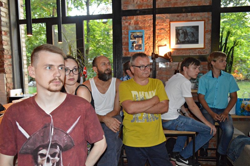 Фото к Романтика космоса: в Смоленске выступил Александр Шаенко