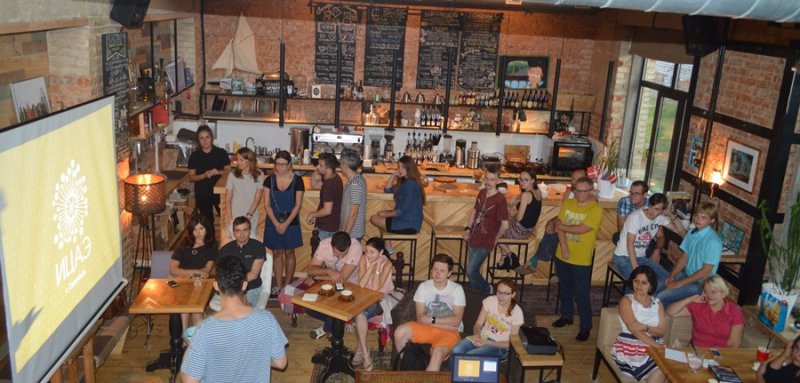 Фото к Романтика космоса: в Смоленске выступил Александр Шаенко