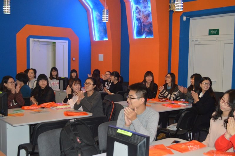 Фото к ИЦАЭ Смоленска посетили делегации Китая и Польши