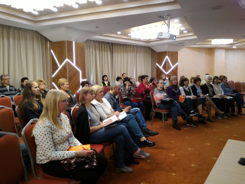 Фото к «Нескучная школа»: смоленские учителя на фестивале науки «Кстати» в Воронеже